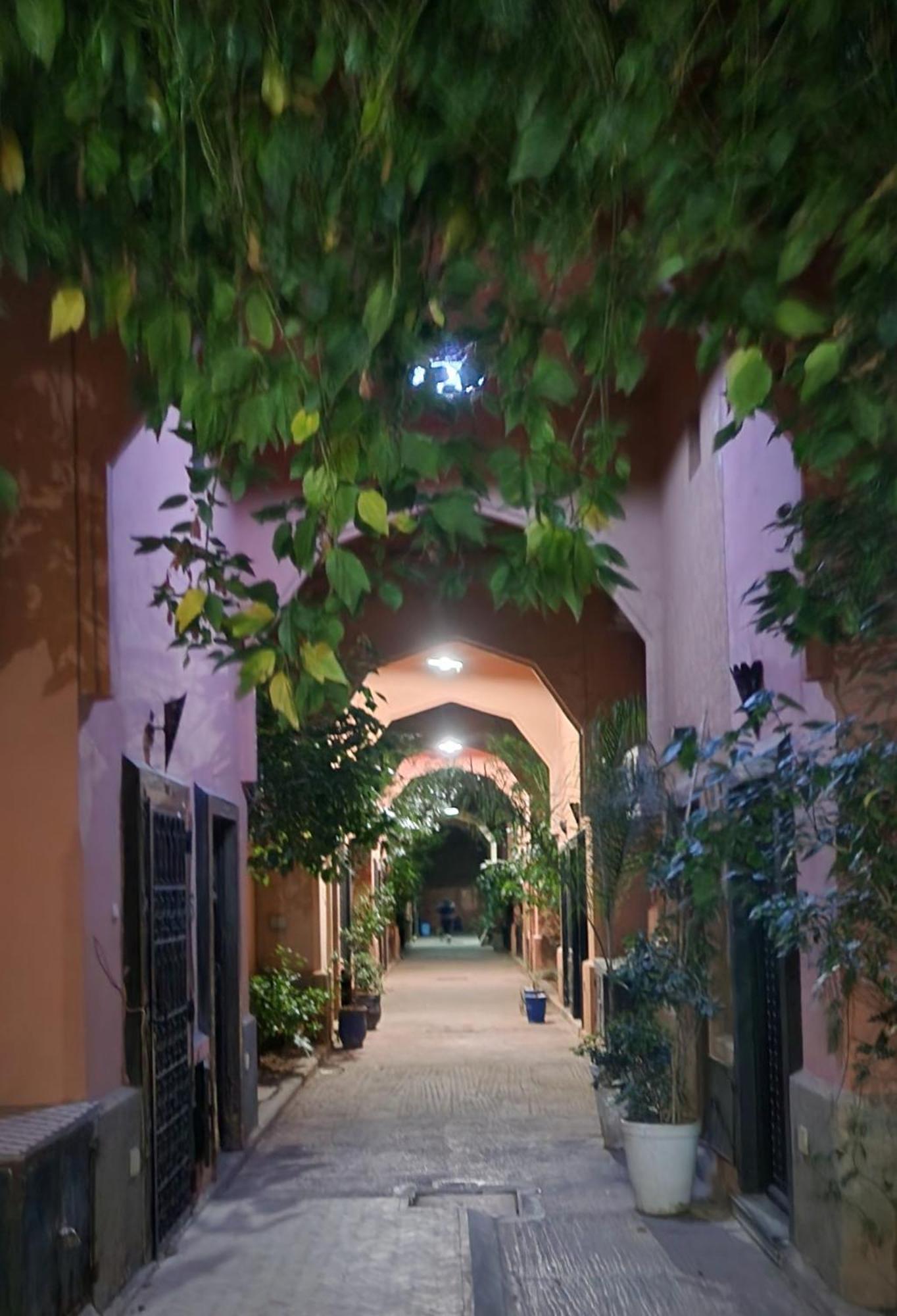 Riad With 3 Swimming Pools Марракеш Экстерьер фото
