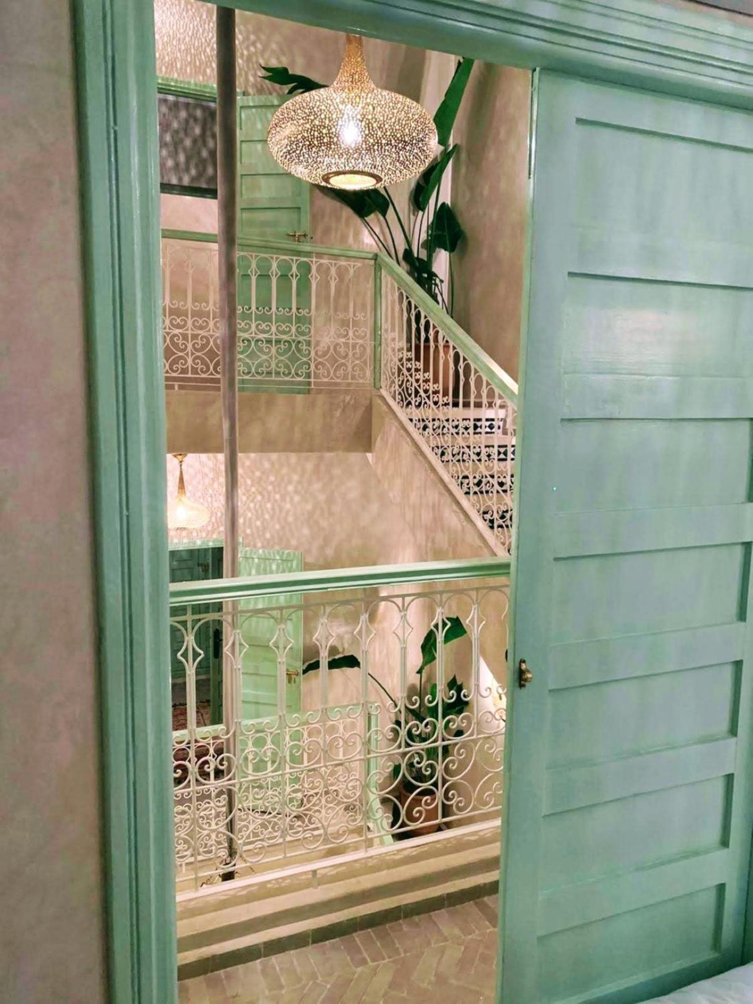 Riad With 3 Swimming Pools Марракеш Экстерьер фото
