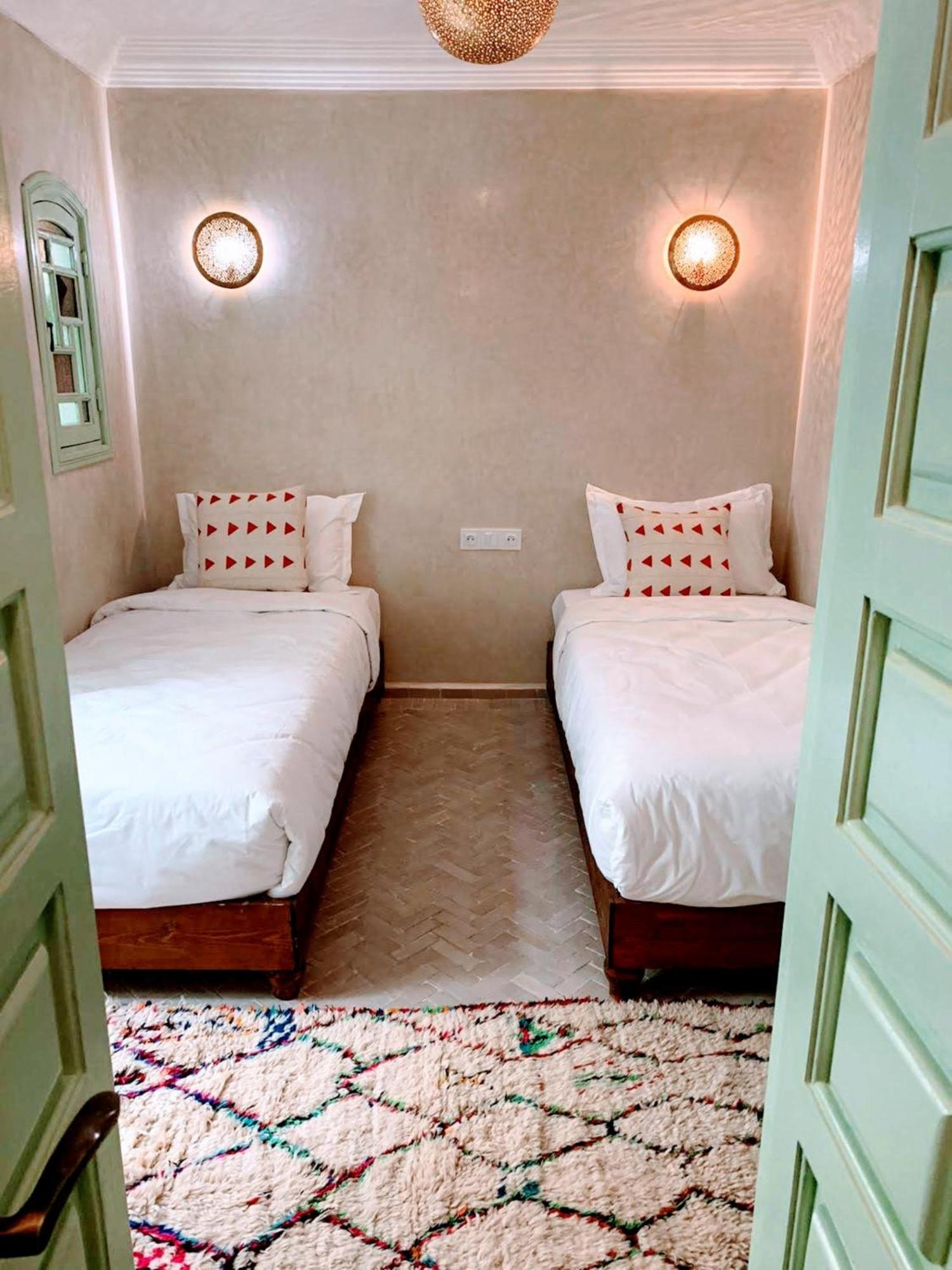 Riad With 3 Swimming Pools Марракеш Экстерьер фото